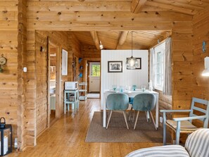 3 soverom og internettilgang