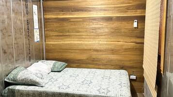 Suite | 1 bedroom, desk, laptop workspace, free WiFi