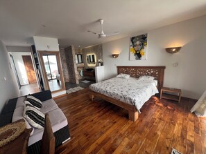1 bedroom, WiFi, bed sheets