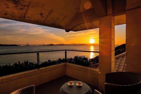 Luxury Twin Room | Balcony view