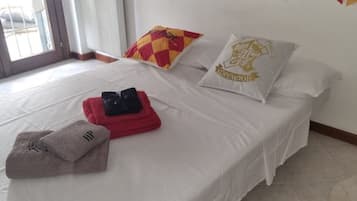 Ferros/tábuas de passar roupa, Wi-Fi, roupa de cama