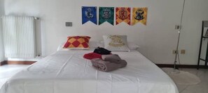 1 bedroom, desk, iron/ironing board, WiFi - Harry Potter-themed house (Piacenza)