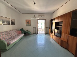 TV - From Sorrento With Love - Big sea view apartment in center of Sorrento (Sorrento)