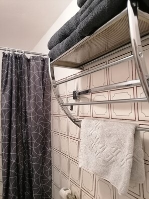 Hair dryer, towels - Ferienwohnung 45 qm, für 2 Personen (Inzell)