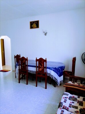 Living area - Volga Guest House (Weligama)