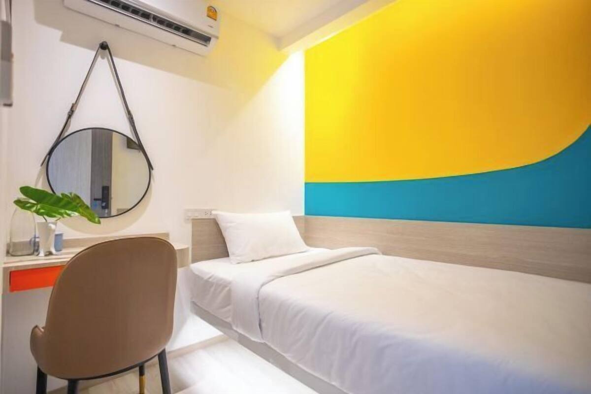Escrivaninha, Wi-Fi de cortesia, roupa de cama