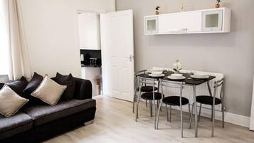 House | Dining