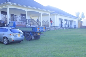 Front of property - Rainbow hotel-annex (Bundibugyo)