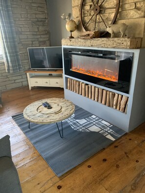 Interior - Captivating 1-bed Cottage in Halifax (Halifax)