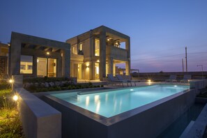 Pool - Beachfront Villa Kymo (Lefkada)