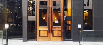 Canvas Black Guesthouse