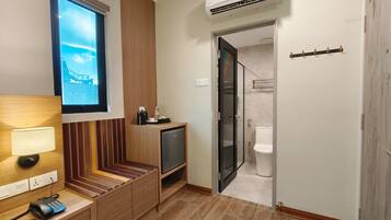 Minibar, in-room safe, iron/ironing board, free WiFi