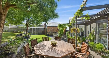 Three Bedroom House with Ocean Views