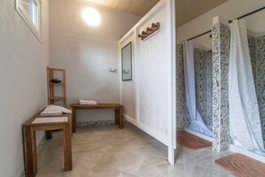 Interior - Yurt and Tepee in Nature: for a Magical Stay (Carpignano Sesia)