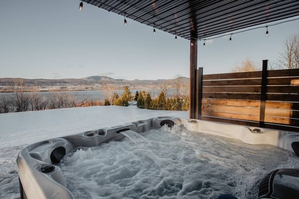 Bain à remous extérieur