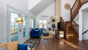 Télévision, cheminée