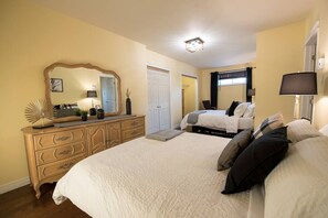 4 室のベッドルーム、アイロン / アイロン台、WiFi