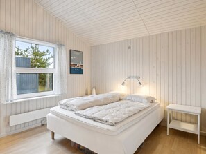 3 bedrooms, Internet