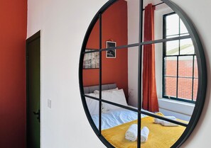 3 bedrooms, iron/ironing board, free WiFi, bed sheets - The Jewel Box Birmingham City Apartment (Birmingham)