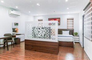 Standard Double Room Single Use | In-room safe, desk, laptop workspace, soundproofing - Yên Phong Hotel (Yen Phong)