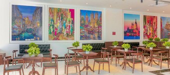 Yên Phong Hotel
