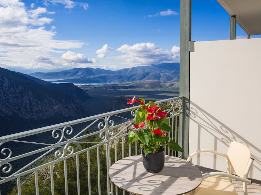 In-room safe, soundproofing, iron/ironing board, free WiFi