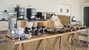 Colazione a buffet inclusa, servita tutte le mattine