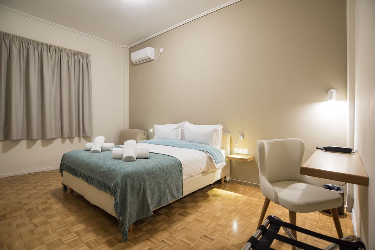 Superior Room | In-room safe, soundproofing, iron/ironing board (on request)