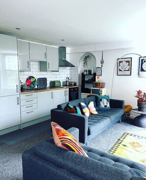 TV - *RARE FIND*C.19th Loft with balcony.NEC/BHX 10 min (Coleshill)