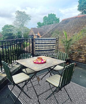 Outdoor dining - *RARE FIND*C.19th Loft with balcony.NEC/BHX 10 min (Coleshill)