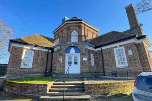 Exterior - *RARE FIND*C.19th Loft with balcony.NEC/BHX 10 min (Coleshill)