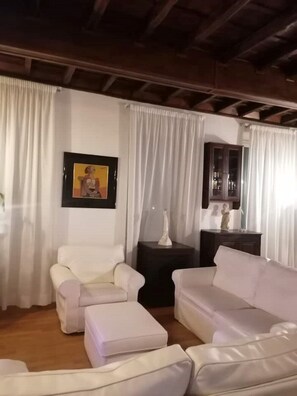 Interior - 1 bedroom apartment in rome (Roma)