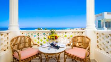 Deluxe Double or Twin Room, 1 Bedroom, Sea View | In-room safe, laptop workspace, blackout drapes, iron/ironing board