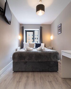 2 chambres, fer et planche Ă repasser, Wi-Fi gratuit, draps fournis