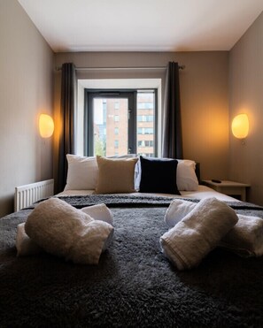 2 chambres, fer et planche Ă repasser, Wi-Fi gratuit, draps fournis