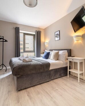 2 Schlafzimmer, Bügeleisen/Bügelbrett, kostenloses WLAN, Bettwäsche