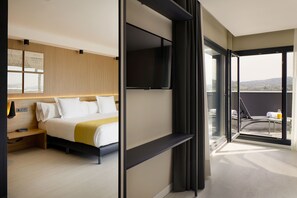 Superior-værelse - byudsigt | Premium-sengetøj, senge med madrasser af memory foam, minibar