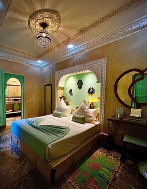 Deluxe Double Room, Ensuite (Chambre Anis) | Frette Italian sheets, premium bedding, down comforters - Riad La Rose Orientale Marrakech (Marrakech)