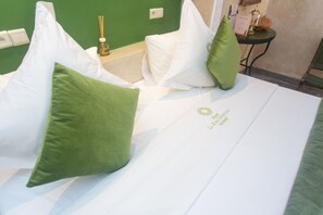 Deluxe Double Room, Ensuite (Chambre Anis)