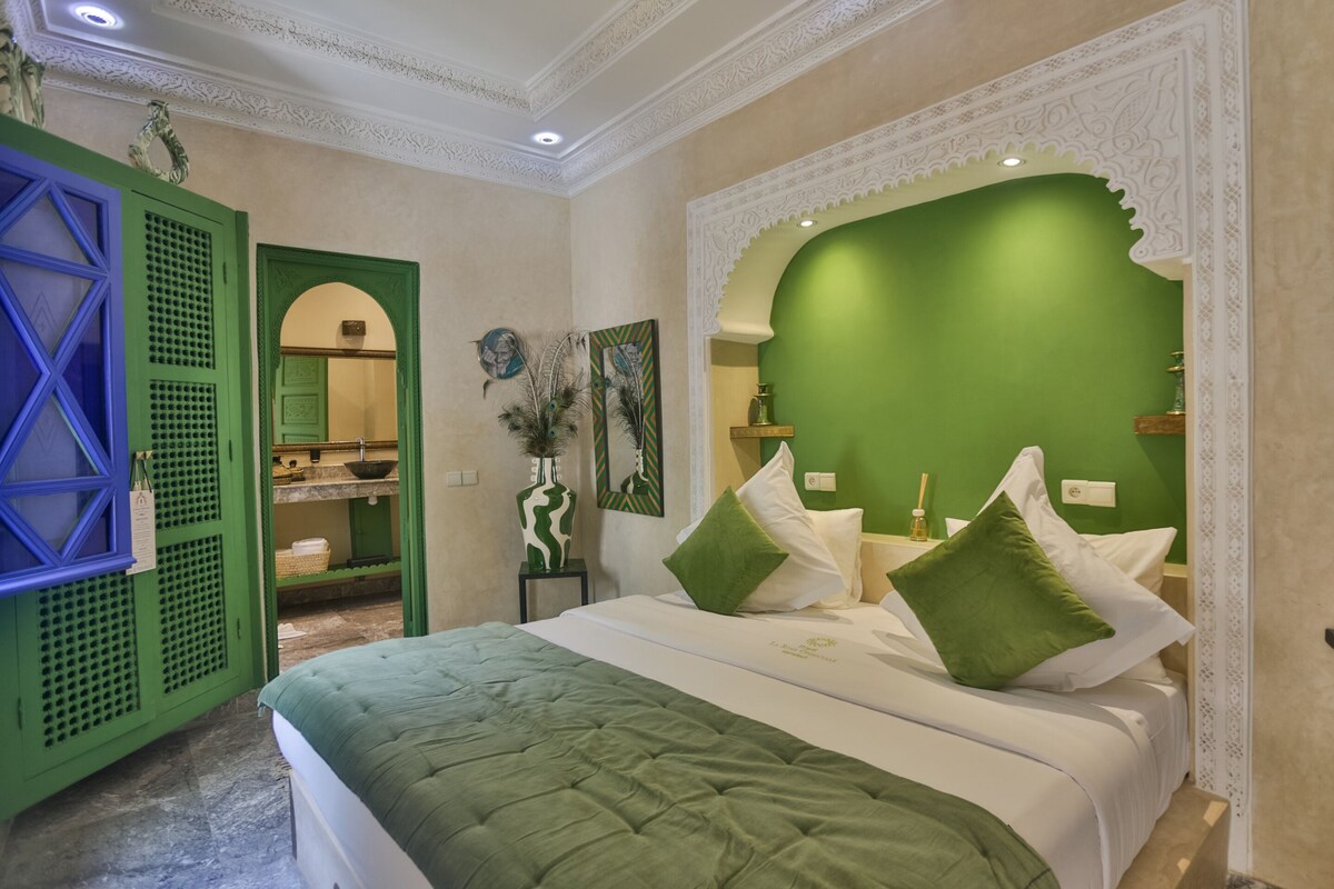 Classic Double Room, Ensuite | Frette Italian sheets, premium bedding, down comforters