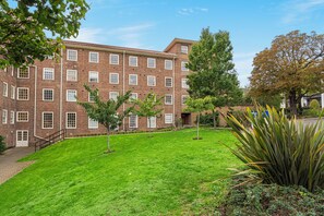 Apartment (1 Bedroom) | Exterior