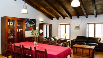 Exclusive Villa | Living area