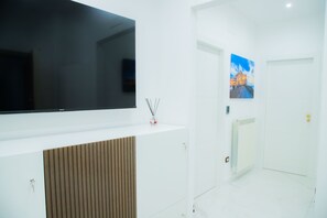Hallway - Lagi Suites (Naples)