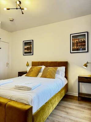 1 bedroom, desk, iron/ironing board, free WiFi