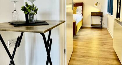 Last Min! Private Smart Tv Kitchen Parking KingBed