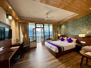 Desk, iron/ironing board, free WiFi, bed sheets