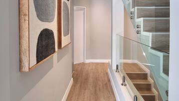 Loft, 3 Bedrooms, Smoking, Balcony | Interior