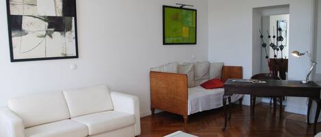 Apartment | Living area