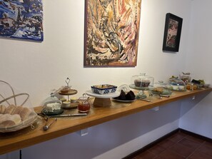 Free daily full breakfast  - Hotel Boutique Casa Arte Cabore (Paraty)