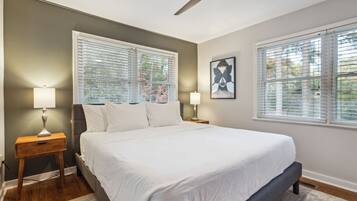 4 habitaciones, tabla de planchar con plancha, wifi y ropa de cama